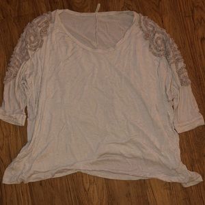 Blouse with should design